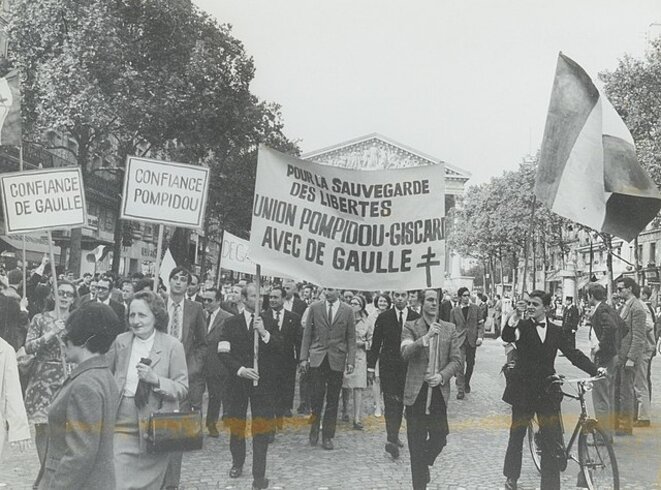Manifestation gaulliste du 30 mai 1968 (Paris) © Archives nationale, domaine public (Wikimedia Commons) Manifestation gaulliste du 30 mai 1968 (Paris) © Archives nationale, domaine public (Wikimedia Commons)