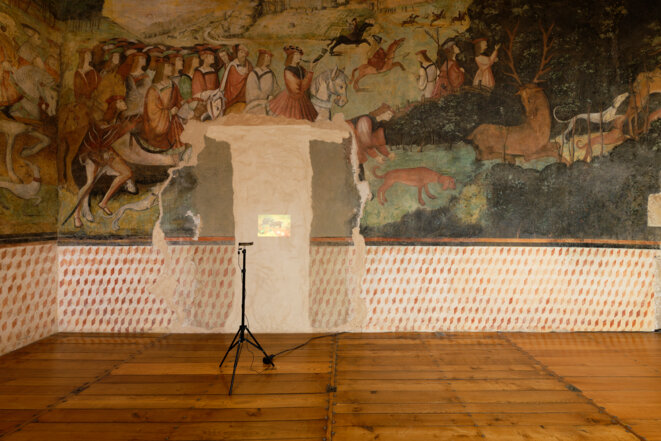 Babette Mangolte, "Refraiming as a way to see", vidéo installation, Spaces to SEE. Musée d'art contemporain de la Haute-Vienne, château de Rochechouart, 2019. © Babette Mangolte, Photo : Aurélien Mole Babette Mangolte, "Refraiming as a way to see", vidéo installation, Spaces to SEE. Musée d'art contemporain de la Haute-Vienne, château de Rochechouart, 2019. © Babette Mangolte, Photo : Aurélien Mole