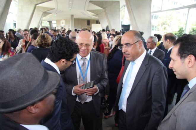 S. Exc. Monsieur Ibrahim ALBALAWI, Ambassadeur, Délégué permanent du Royaume d’Arabie Saoudite auprès de l’UNESCO, au milieu de quelques invités S. Exc. Monsieur Ibrahim ALBALAWI, Ambassadeur, Délégué permanent du Royaume d’Arabie Saoudite auprès de l’UNESCO, au milieu de quelques invités