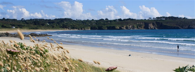 Plage de Kersiguenou et Goulien © Patrice Morel (juin 2019) Plage de Kersiguenou et Goulien © Patrice Morel (juin 2019)