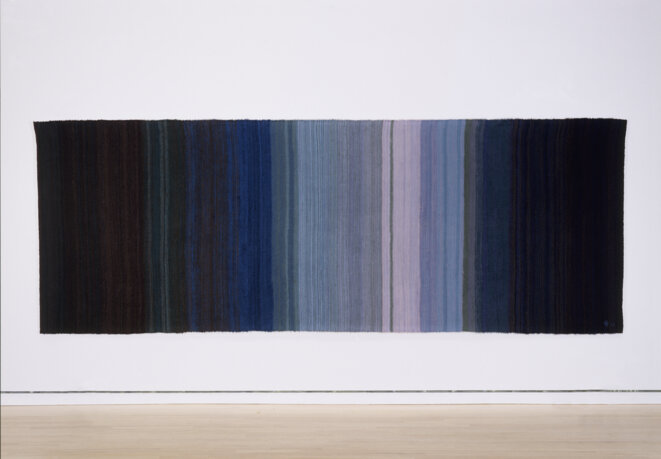 Mariette Rousseau-Vermette, Canada (1926-2006) Hiver canadien, 1961 Basse lisse, laine, 213 x 540 cm Atelier de l’artiste 1re Biennale de Lausanne, 1962 Musée national des beaux-arts du Québec, inv. 1963.70. © Succession Mariette Rousseau-Vermette et Claude Vermette. Photo : MNBAQ, Jean-Guy Kérouac Mariette Rousseau-Vermette, Canada (1926-2006) Hiver canadien, 1961 Basse lisse, laine, 213 x 540 cm Atelier de l’artiste 1re Biennale de Lausanne, 1962 Musée national des beaux-arts du Québec, inv. 1963.70. © Succession Mariette Rousseau-Vermette et Claude Vermette. Photo : MNBAQ, Jean-Guy Kérouac