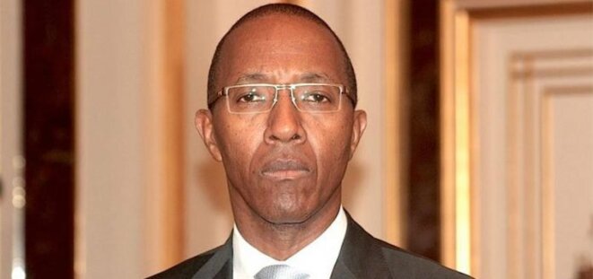 abdoul-mbaye-pm-untitled-8-696x327