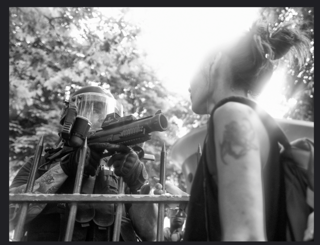 Le courage face aux LBD 40 © Serge d’Ignazio - Paris 2019 Le courage face aux LBD 40 © Serge d’Ignazio - Paris 2019