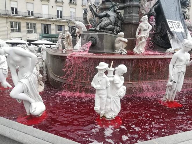 Place royale, aujourd'hui, à Nantes Place royale, aujourd'hui, à Nantes