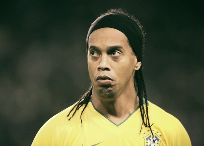 ronaldinho-l-ex-superstar-du-psg-et-du-fc-barcelone-ruine-et-endette-jusqu-au-cou