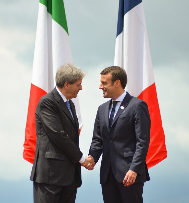 Illustration : Paolo Gentiloni (parti démocrate, président du conseil italien en 2017) et Emmanuel Macron. © CC, organisation du G7 en Italie 2017 Illustration : Paolo Gentiloni (parti démocrate, président du conseil italien en 2017) et Emmanuel Macron. © CC, organisation du G7 en Italie 2017