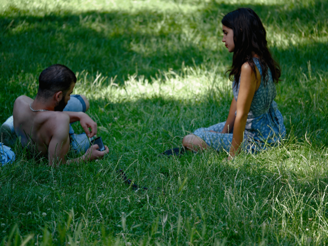"Un couple moderne" photo Jacques Chuilon © Jacques Chuilon "Un couple moderne" photo Jacques Chuilon © Jacques Chuilon
