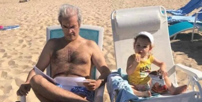 Photo de Moulay Hicham à la plage de M’diq