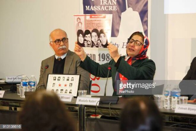 Sima Mirzaii: Nous n'oublierons ni ne pardonnerons les crimes commis par les mollahs au pouvoir en Iran. Sima Mirzaii: Nous n'oublierons ni ne pardonnerons les crimes commis par les mollahs au pouvoir en Iran.