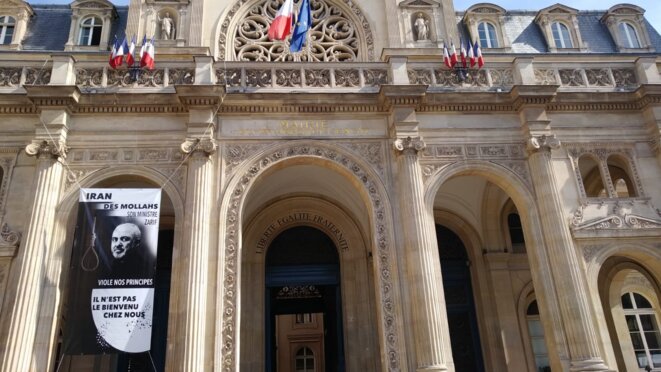 "Zarif n'est pas le bienvenu" estime la mairie de Paris 1er "Zarif n'est pas le bienvenu" estime la mairie de Paris 1er