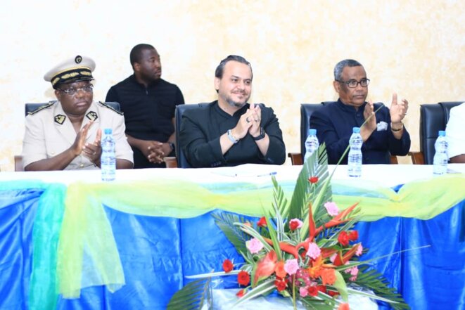 Gabon- 2ème journée de la tournée de Brice LACCRUCHE ALIHANGA à Port-Gentil- Rencontre avec tout le mond e-18 septembre 2019 Gabon- 2ème journée de la tournée de Brice LACCRUCHE ALIHANGA à Port-Gentil- Rencontre avec tout le mond e-18 septembre 2019
