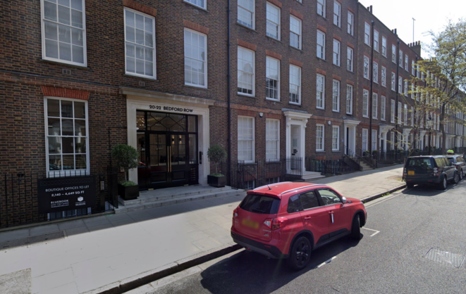 L'immeuble du 20-22 Bedford Row, à Londres, qui abrite le siège social de Sidefloor, la société-écran du clan Messi. © Google Street View L'immeuble du 20-22 Bedford Row, à Londres, qui abrite le siège social de Sidefloor, la société-écran du clan Messi. © Google Street View