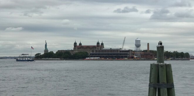 Ellis Island, île devant Manhattan, à côté de la statue de la Liberté, par où les immigrants arrivant aux Etats-Unis ont transité de 1892 à 1954 [Photo YF]