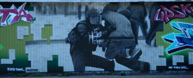 Violences policières, violences populaires, qui trahit la démocratie ? (1/2)