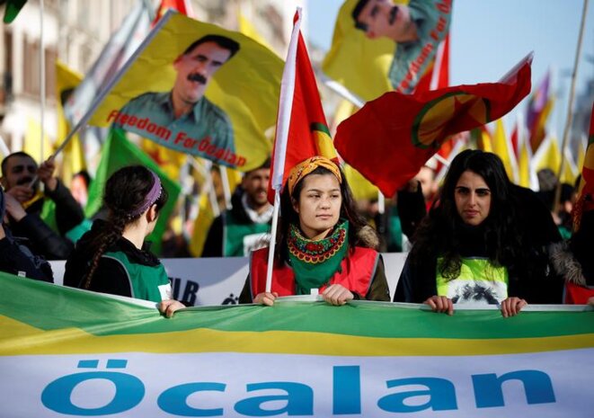 Une manifestation de soutien au leader du PKK Abdullah Öcalan, à Strasbourg, en février 2019. © Reuters Une manifestation de soutien au leader du PKK Abdullah Öcalan, à Strasbourg, en février 2019. © Reuters