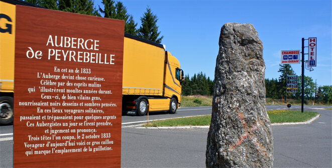 ici trois têtes tombèrent ! © Patrice Morel (août 2019) ici trois têtes tombèrent ! © Patrice Morel (août 2019)