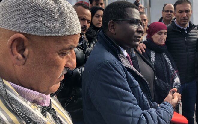 A gauche, Djelali Baggar, rescapé de l'attentat et frère d'une des victimes. © AR A gauche, Djelali Baggar, rescapé de l'attentat et frère d'une des victimes. © AR