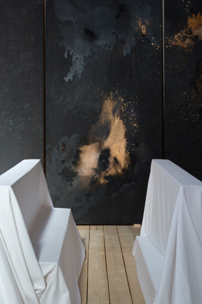 Dominique Blais « Messe grise », 2019 – Le Carré, Scène nationale – Centre d’art contemporain d’intérêt national / Château-Gontier sur Mayenne. © Marc Domage Dominique Blais « Messe grise », 2019 – Le Carré, Scène nationale – Centre d’art contemporain d’intérêt national / Château-Gontier sur Mayenne. © Marc Domage