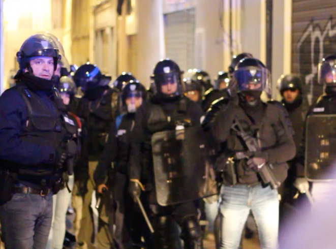 Policiers présents dans le périmètre où Maria a été agressée, 8 décembre 2018. Policiers présents dans le périmètre où Maria a été agressée, 8 décembre 2018.