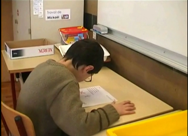 Mikael dans la classe de Courchelettes Mikael dans la classe de Courchelettes