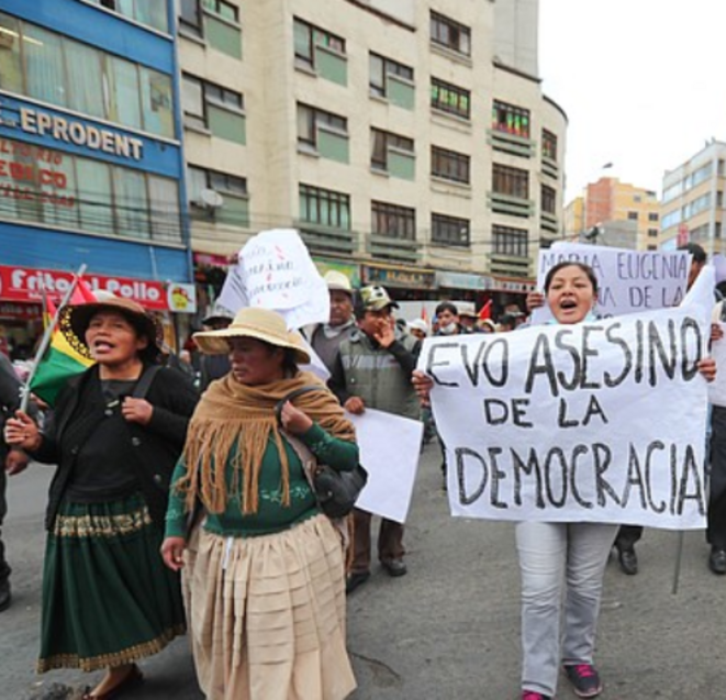 evo-asesino-democracia