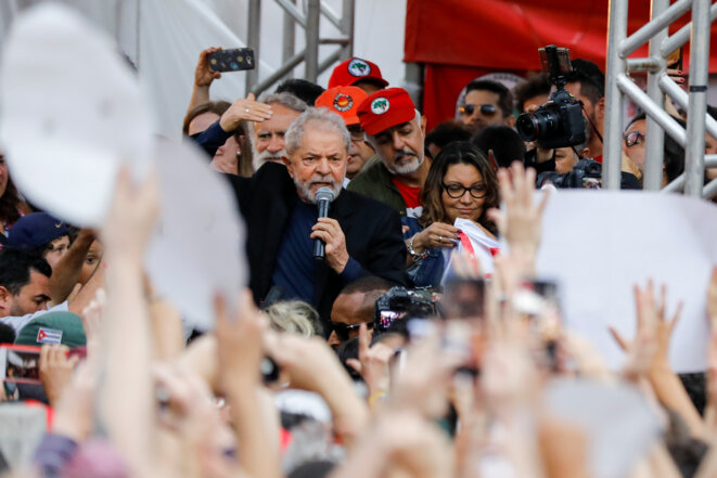 L'ex-président du Brésil, Luiz Inacio Lula da Silva, dit Lula, au soir de sa libération de prison, le 8 novembre 2019. © Reuters L'ex-président du Brésil, Luiz Inacio Lula da Silva, dit Lula, au soir de sa libération de prison, le 8 novembre 2019. © Reuters