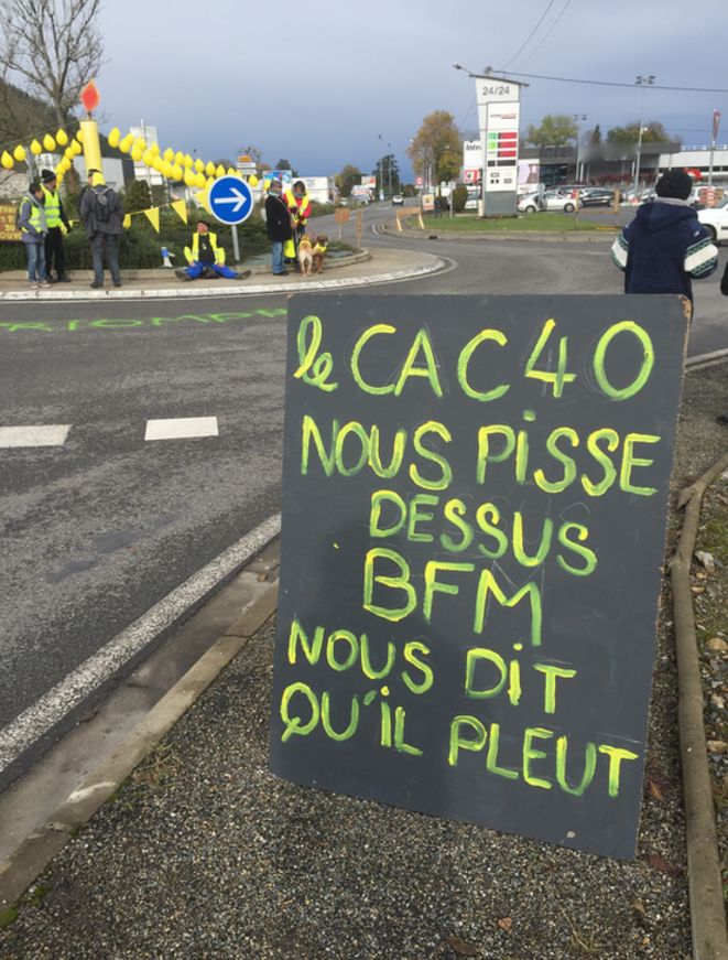 Le CAC 40 nous pisse dessus, BFM nous dit qu'il pleut © ©AB Le CAC 40 nous pisse dessus, BFM nous dit qu'il pleut © ©AB