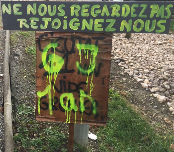 Ne nous regardez pas, rejoignez-nous ! © ©AB Ne nous regardez pas, rejoignez-nous ! © ©AB