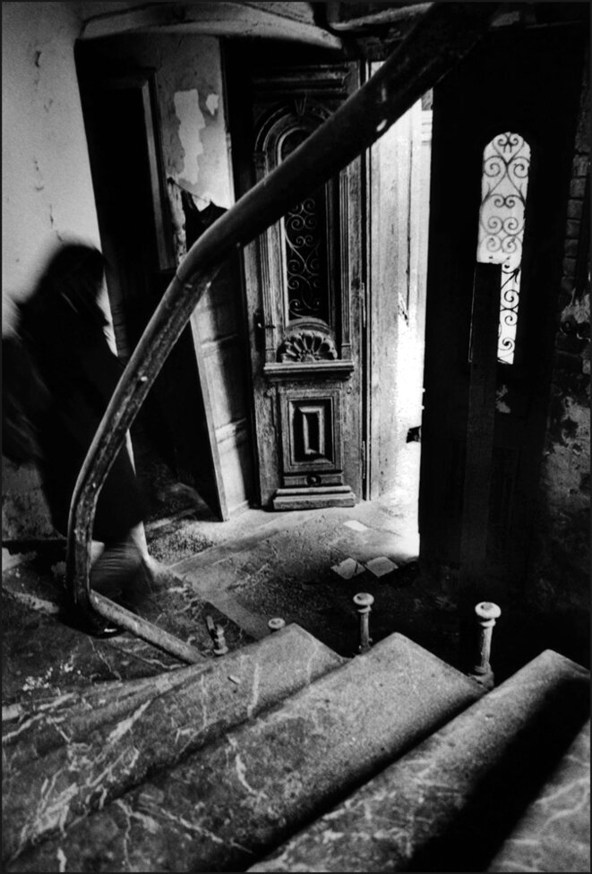 De la série Aménagements successifs du noir © Sladjana Stanković De la série Aménagements successifs du noir © Sladjana Stanković