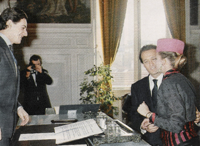 Nicolas Sarkozy, marie de Neuilly, mariant Thierry Gaubert dans les années 1980. © DR Nicolas Sarkozy, marie de Neuilly, mariant Thierry Gaubert dans les années 1980. © DR