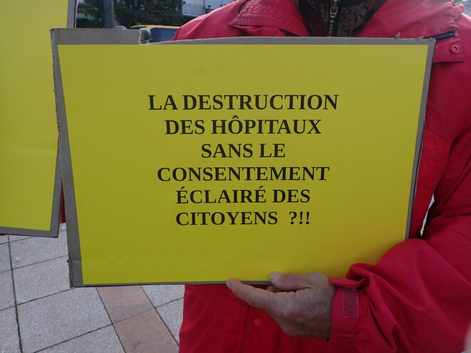 La destruction des hôpitaux sans le consentement éclairé des citoyens © ©AB La destruction des hôpitaux sans le consentement éclairé des citoyens © ©AB