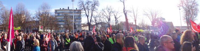 présence à nouveau massive à Tarbes en ce 10 décembre 2019 © ©AB présence à nouveau massive à Tarbes en ce 10 décembre 2019 © ©AB