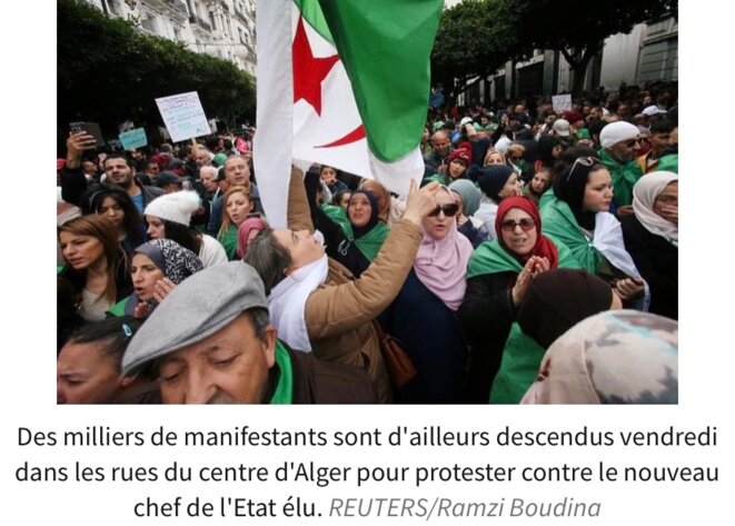MARÉES DE MANIFESTANTS CONTRE LE VOTE FURTIF DU POUVOIR EN POUDRE © EXEQUATUR E’M.C. MARÉES DE MANIFESTANTS CONTRE LE VOTE FURTIF DU POUVOIR EN POUDRE © EXEQUATUR E’M.C.