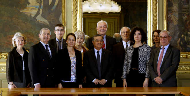 Les membres de la HATVP Au centre, son président Jean-Louis Nadal © HATVP Les membres de la HATVP Au centre, son président Jean-Louis Nadal © HATVP