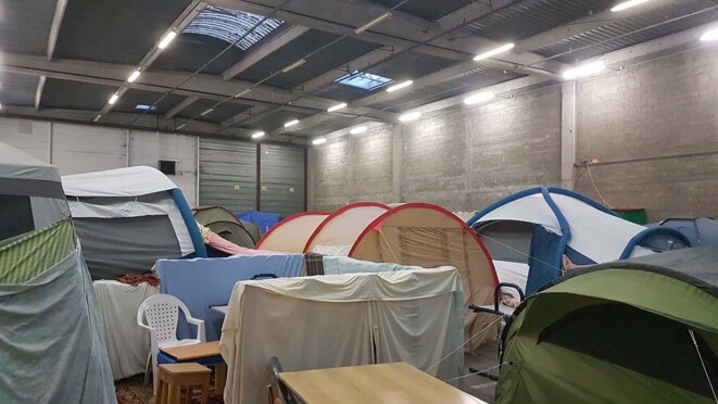 A l'intérieur de l'un des hangars des Veyettes © rastapop A l'intérieur de l'un des hangars des Veyettes © rastapop