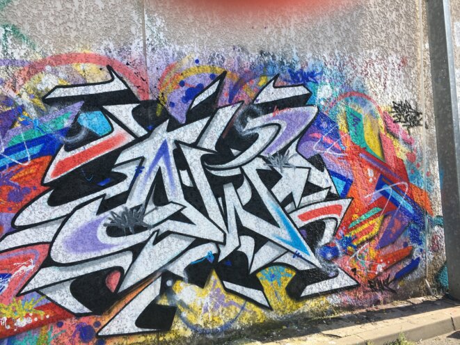 © Graffiti de Bows 2019 Porte de Montreuil © Graffiti de Bows 2019 Porte de Montreuil