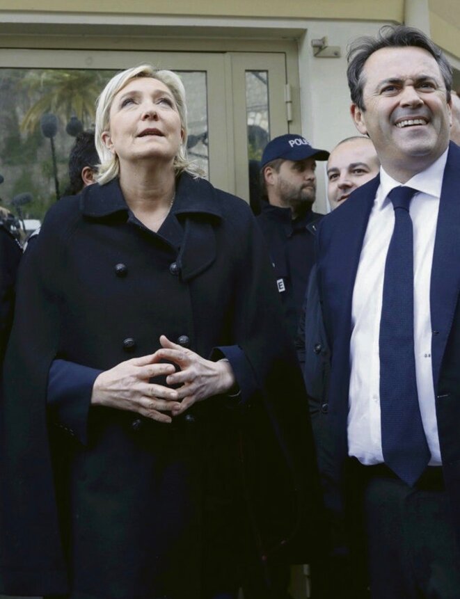 L’extrême-droite avance masquée !