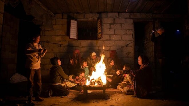 famille-palestinienne-khan-younes-hiver