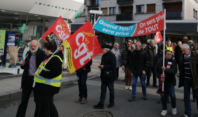 Pour la défense des services publics Pour la défense des services publics