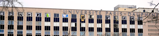 Banderole contre la réforme des retraites déployée sur la façade de l'université Paris-Dauphine Banderole contre la réforme des retraites déployée sur la façade de l'université Paris-Dauphine