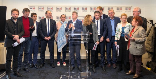 La gauche et les écologistes réunis à l'Assemblée nationale pour la présentation de leur contre-projet. © PG La gauche et les écologistes réunis à l'Assemblée nationale pour la présentation de leur contre-projet. © PG
