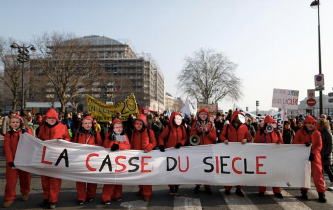 Dans la manifestation parisienne contre la réforme des retraites, le 24 janvier 2020 à Paris. © REUTERS/Francois Lenoir Dans la manifestation parisienne contre la réforme des retraites, le 24 janvier 2020 à Paris. © REUTERS/Francois Lenoir