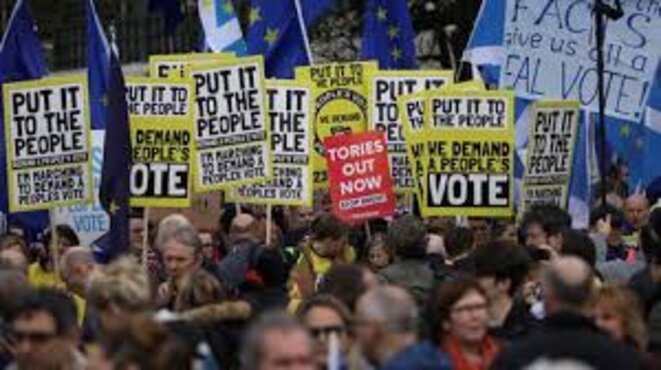 Black Friday: un Brexit nationaliste et raciste.