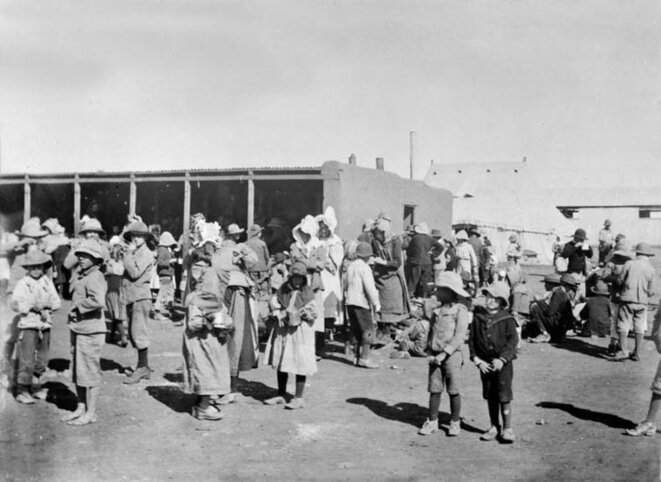 Un camp de concentration de la guerre des Boers. Un camp de concentration de la guerre des Boers.
