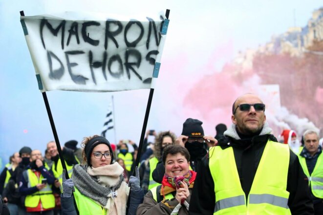 EMMANUEL MACRON DOIT-IL DÉMISSIONNER ?