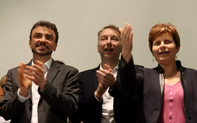 De gauche à droite : Grégory Doucet, candidat EELV à Lyon, Bruno Bernard, tête de liste pour les métropolitaines, et Béatrice Vessiller, cheffe de file des écologistes à Villeurbanne. © Mathieu Périsse De gauche à droite : Grégory Doucet, candidat EELV à Lyon, Bruno Bernard, tête de liste pour les métropolitaines, et Béatrice Vessiller, cheffe de file des écologistes à Villeurbanne. © Mathieu Périsse