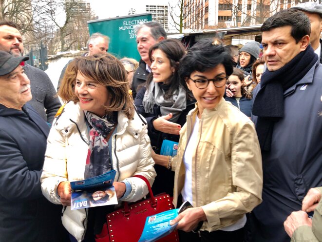 Rachida Dati, sur le marché de la place des Fêtes à Paris (XIXe arrondissement), le 16 février 2020. © MJ