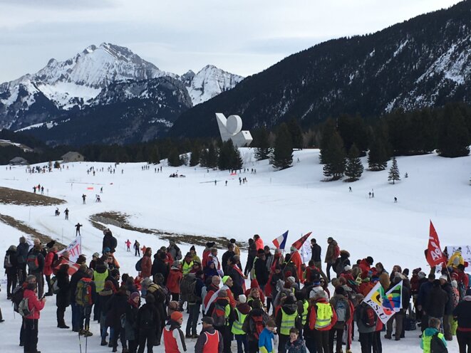 Le plateau des Glières: un lieu de résistance ancienne et nouvelle. Le plateau des Glières: un lieu de résistance ancienne et nouvelle.