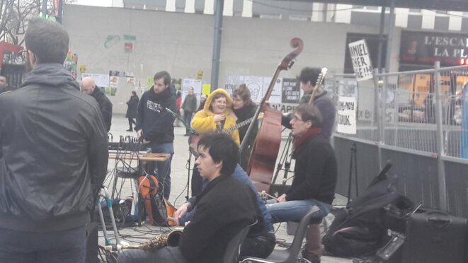 Musiciennes et musiciens de jazz à place des Fêtes, Paris 19e © Marjorie Milona Musiciennes et musiciens de jazz à place des Fêtes, Paris 19e © Marjorie Milona
