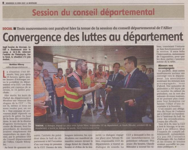 Le 20 juin 2019 déjà, le président Riboulet et son cabinet s'étaient montrés dépassés face à la mobilisation des agents techniques du département, du Foyer de l'enfance de Moulins et des mineurs isolés étrangers. Le 20 juin 2019 déjà, le président Riboulet et son cabinet s'étaient montrés dépassés face à la mobilisation des agents techniques du département, du Foyer de l'enfance de Moulins et des mineurs isolés étrangers.